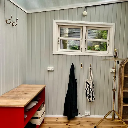 בית נופש Black Wooden Summerhouse Near *