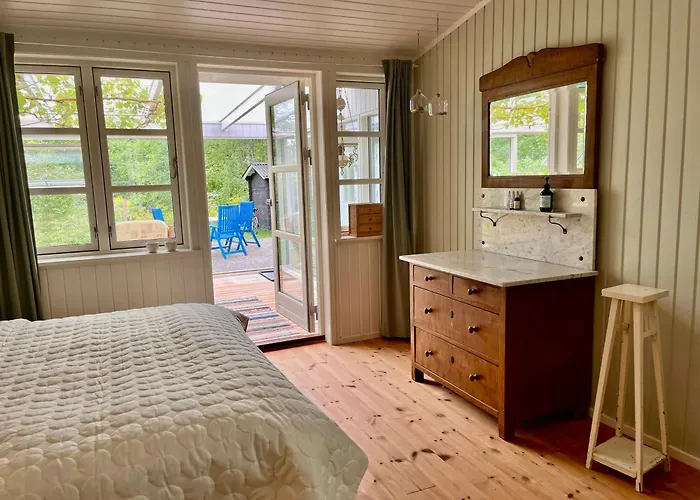 Tatil Evi Black Wooden Summerhouse Near