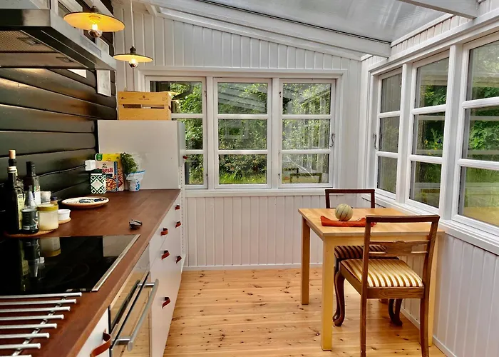 Black Wooden Summerhouse Near Tatil Evi Ebeltoft